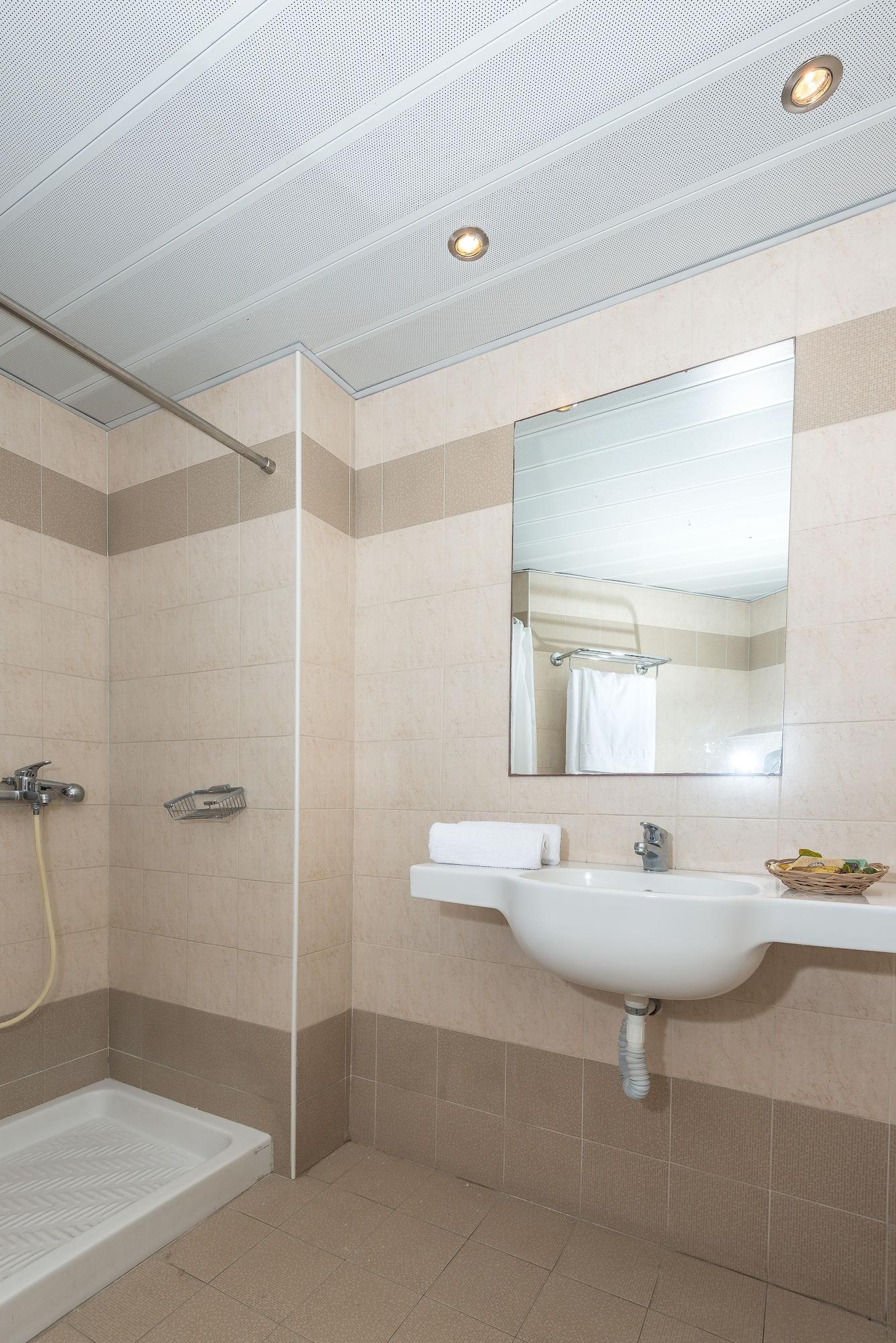 Hotel Majestic - Adults Only 3*